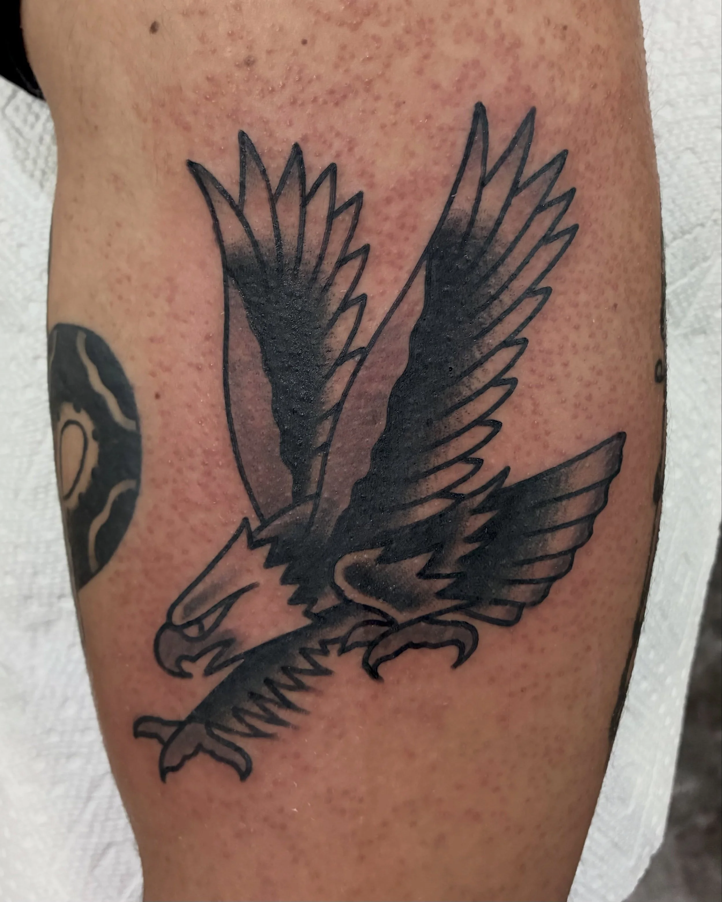 👀What&rsquo;s up dude! 👀here some 🎱black tattz 🎱 I did recently (swipe to see more)👉🏼👉🏼👉🏼
My booking in 🌞Santa Barbara 🌞 at @805ink is always open🍝. DM now 💌to book your next tattoo