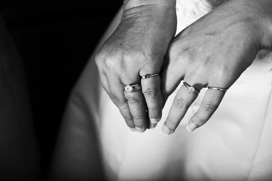 CarrieRoseman_website2018_weddings_074.jpg