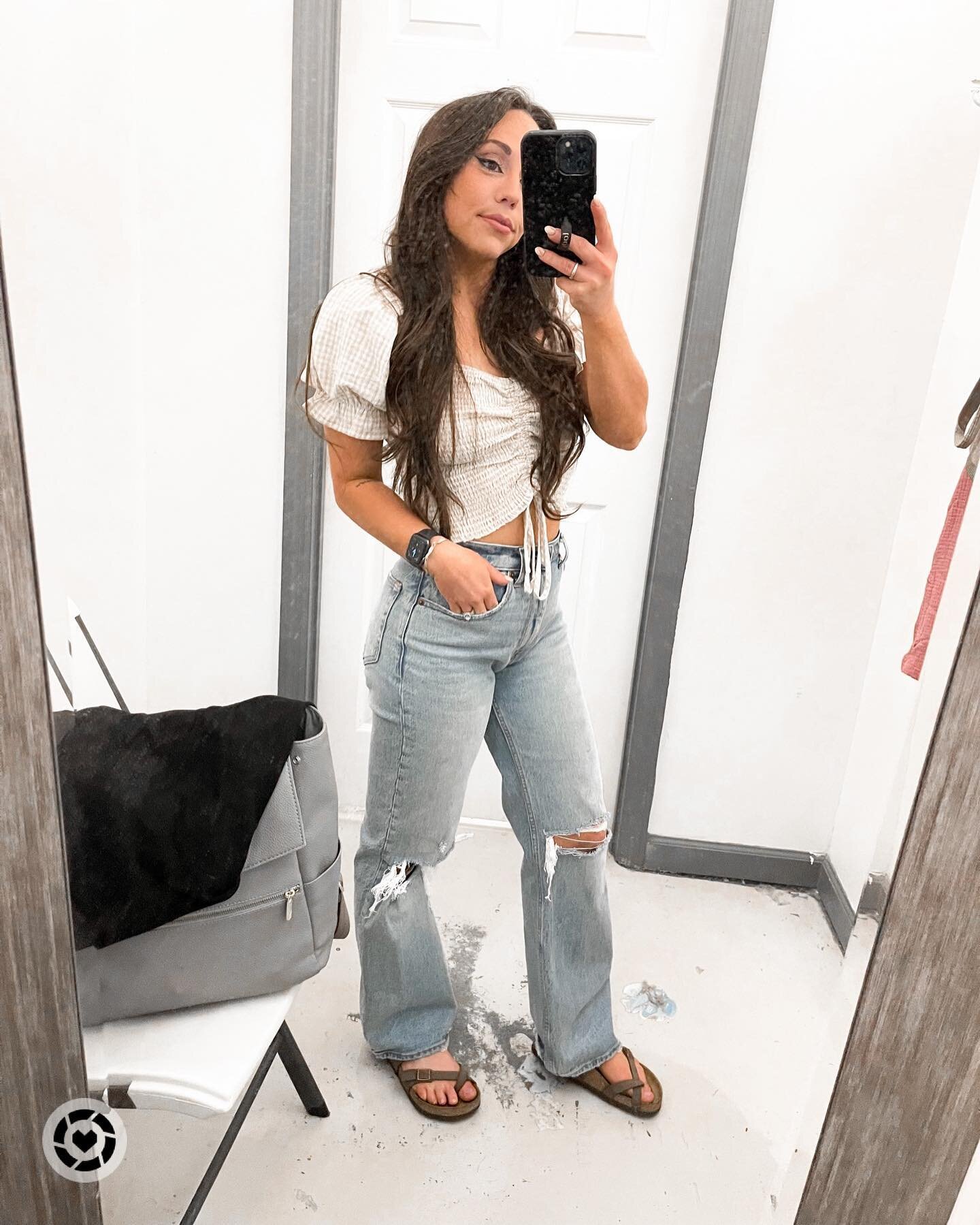 ✨CALLING ALL HOT GIRLS✨ (aka all of you scrolling rn) 

I&rsquo;m obsessing over the way I feel in these jeans. Nothing is better than finding clothes that fit your body AND make you feel fabulous 🙌 I use to be obsessed with the number / size on the