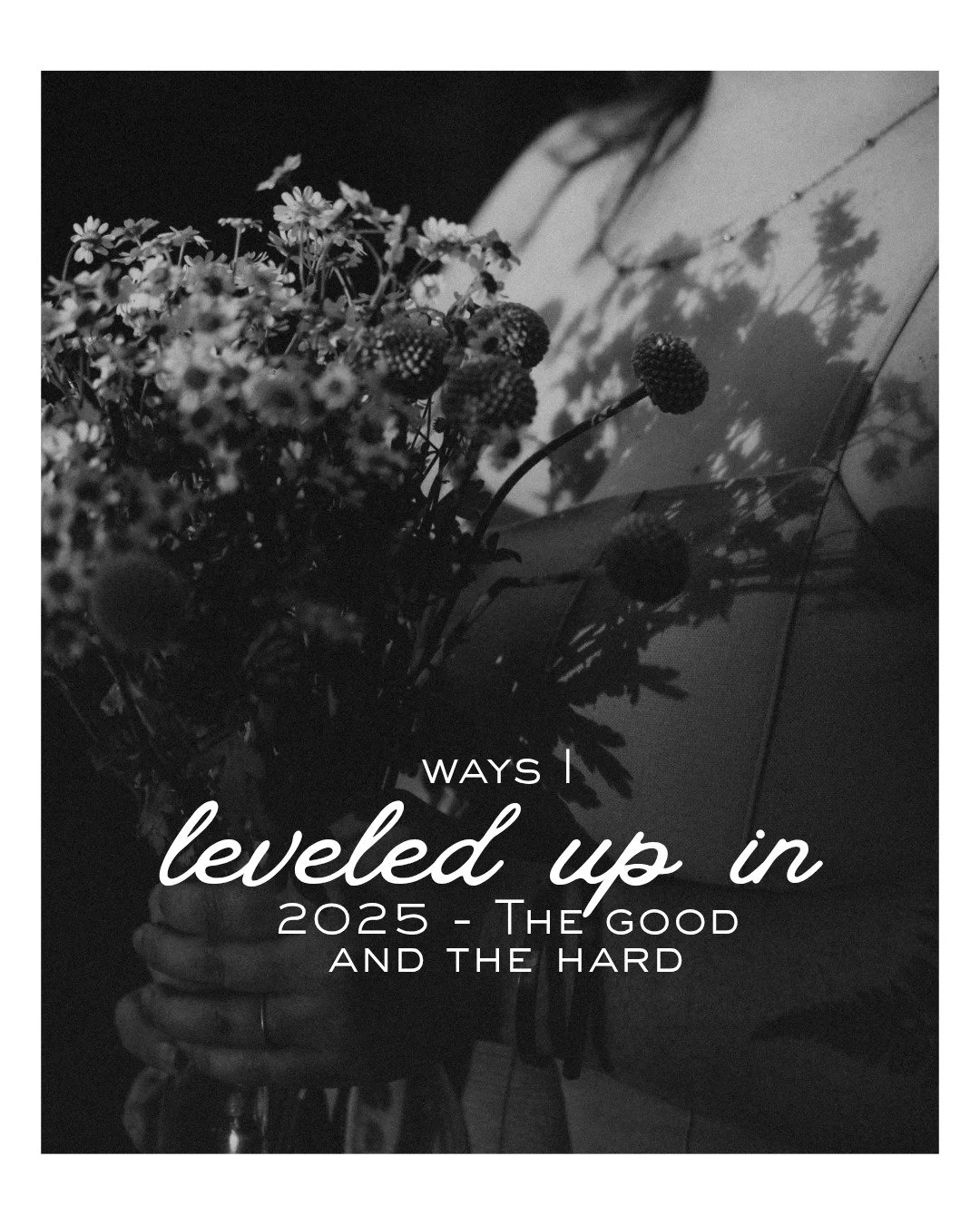 What a wild and amazing year it's been! Absolutely my best year in business yet, along with lots of hard personal struggles in the background. Thanks for being here to see it all!

First and last photos of me by @tojupiterlovegrace