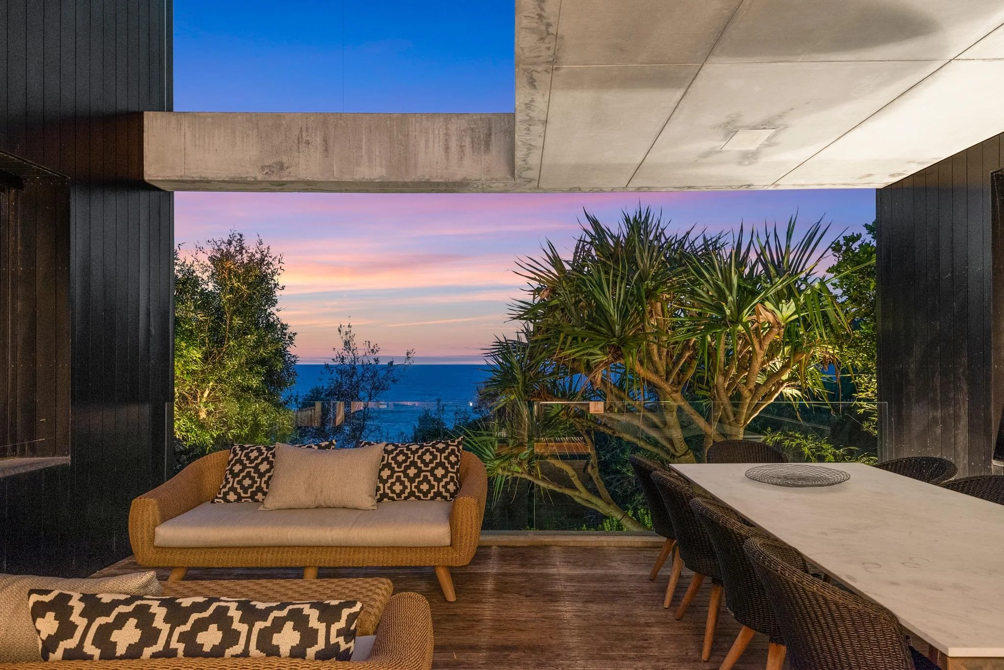 207_whale_beach_dusk_228_2048px.jpg
