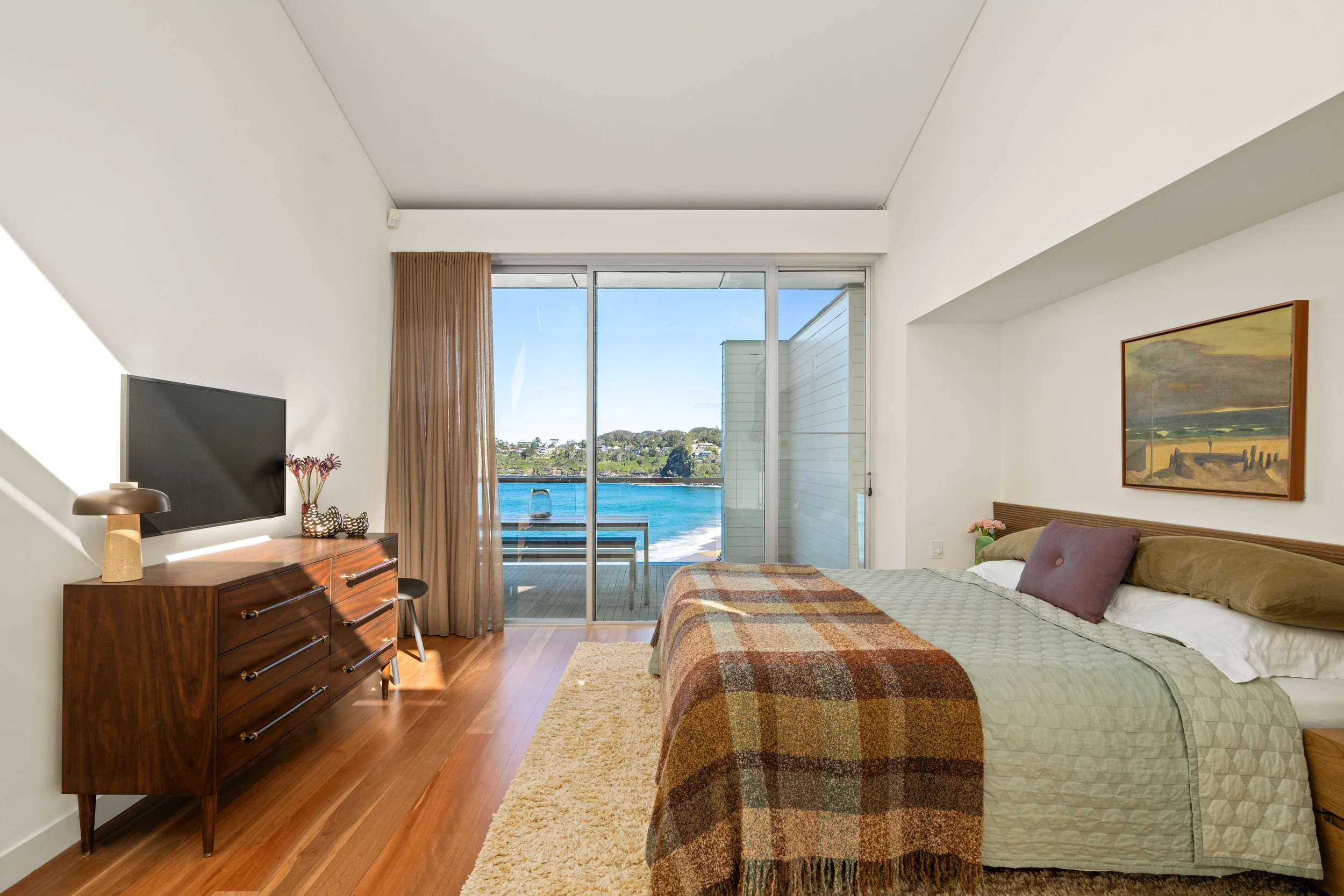 265_whale_beach_093.jpg