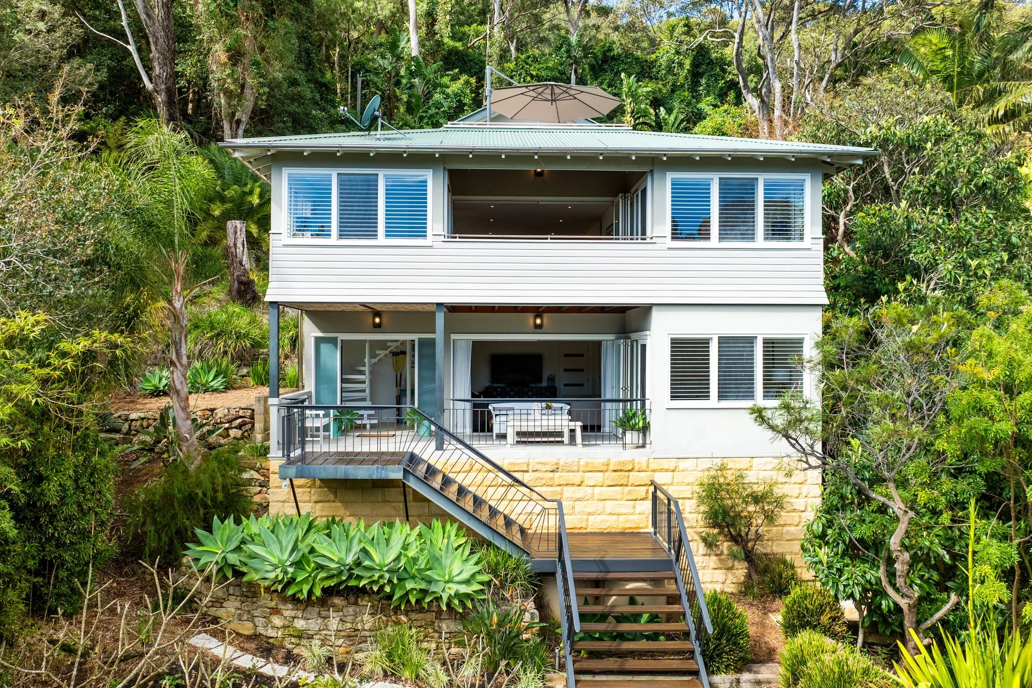 1064_barrenjoey_501_2048px.jpg