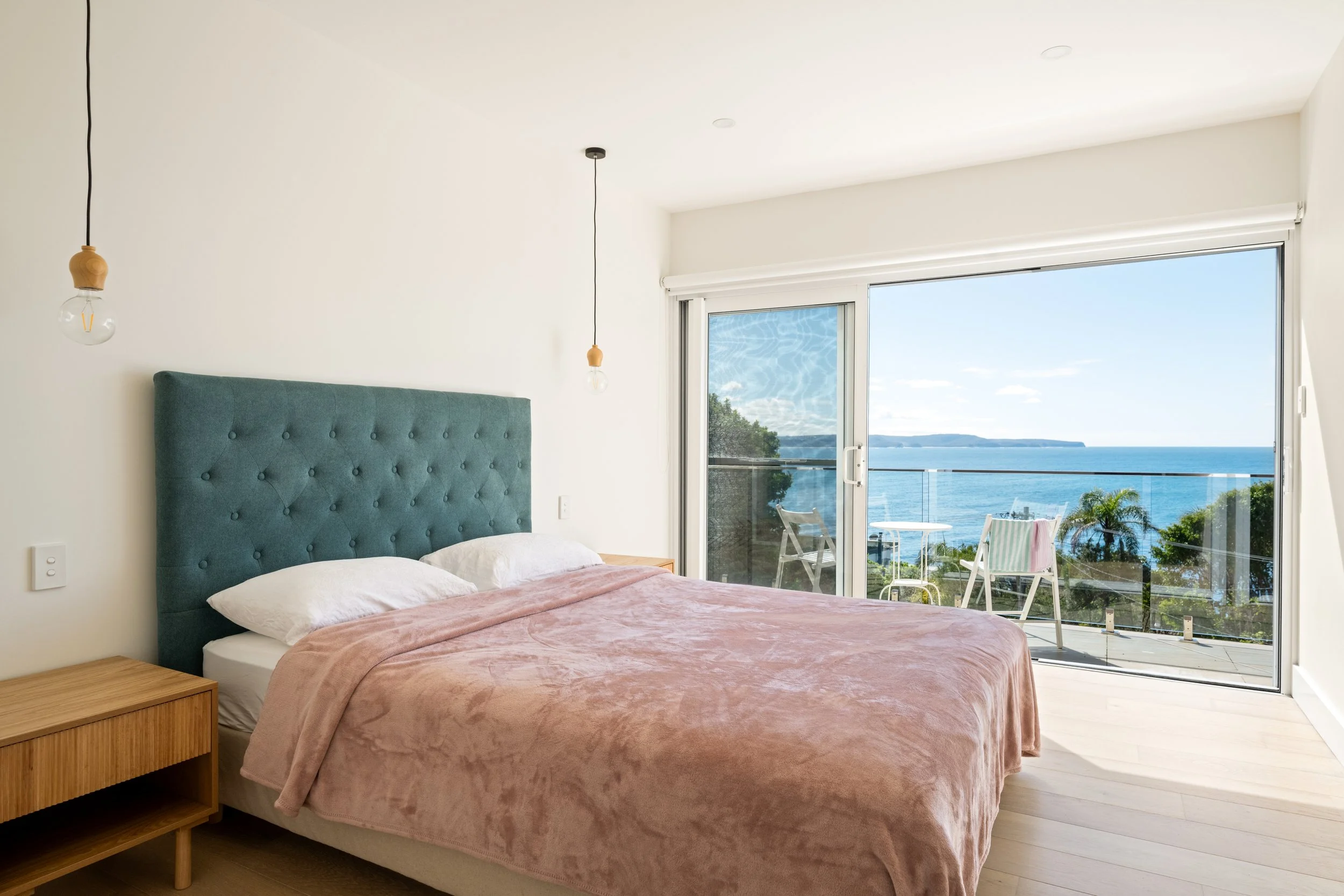 294_whale_beach_511.jpg
