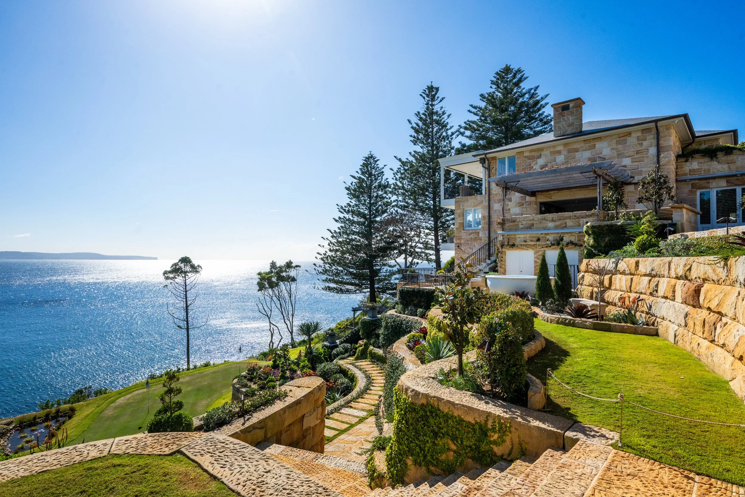 143_whale_beach_020.jpg