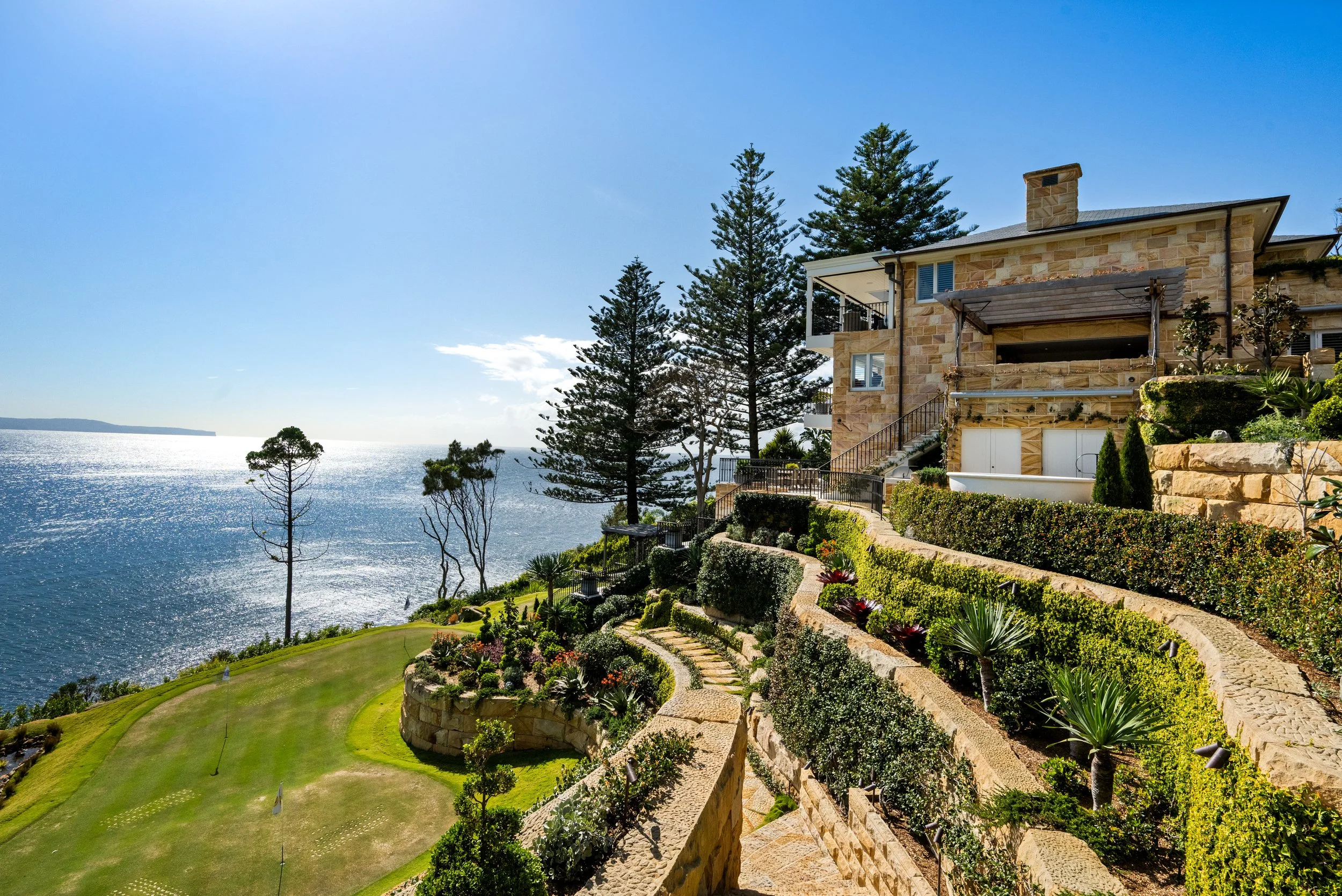 143_whale_beach_042.jpg