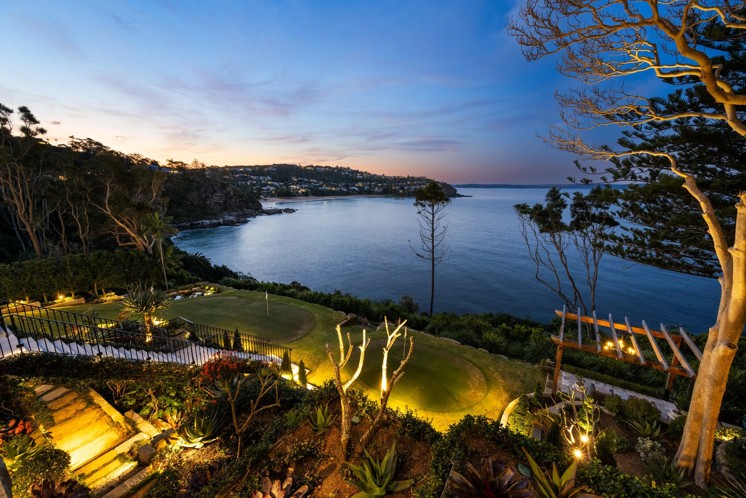 143_whale_beach_dusk_037.jpg