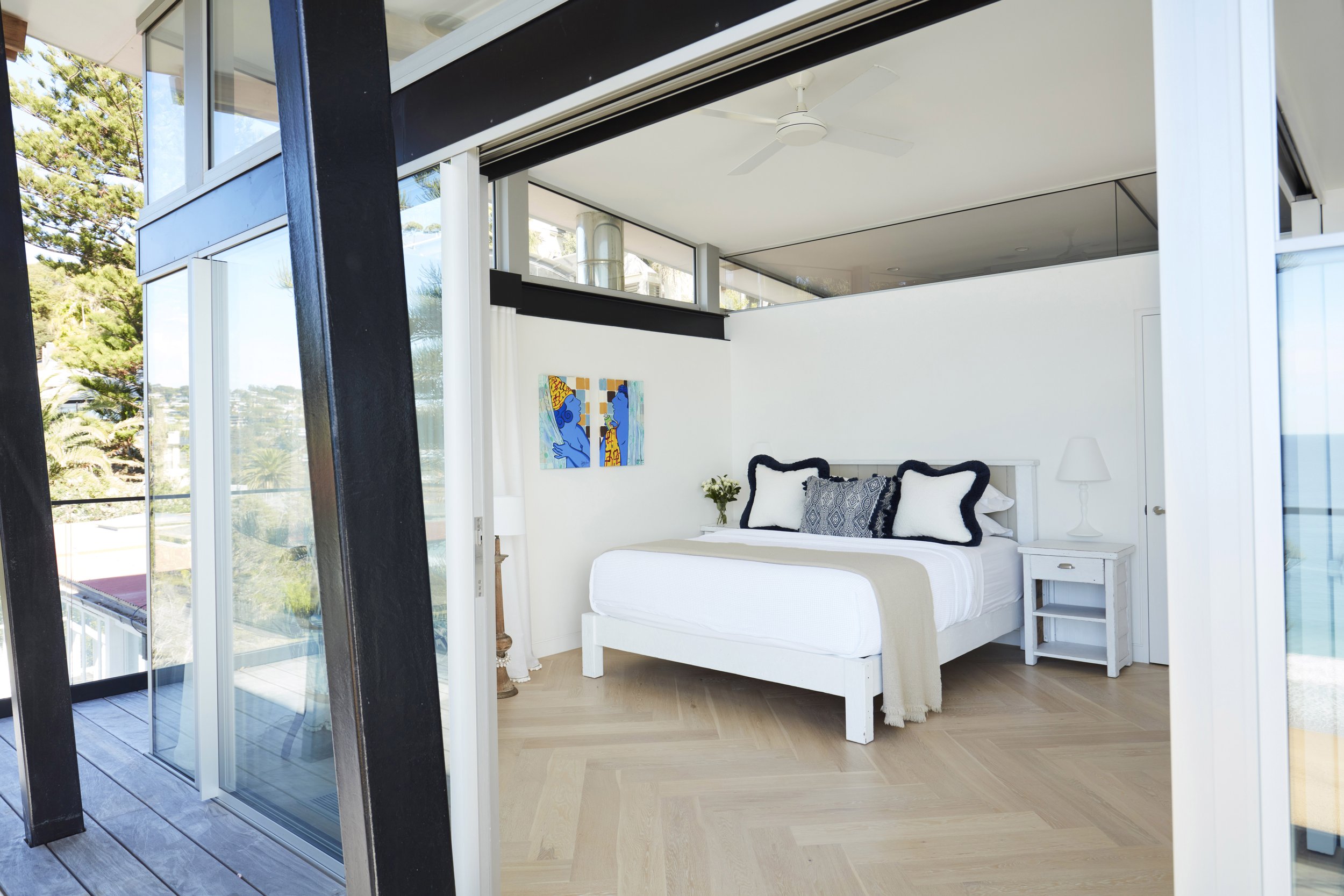 Eclipse_contemp_shot1_387 1.jpg