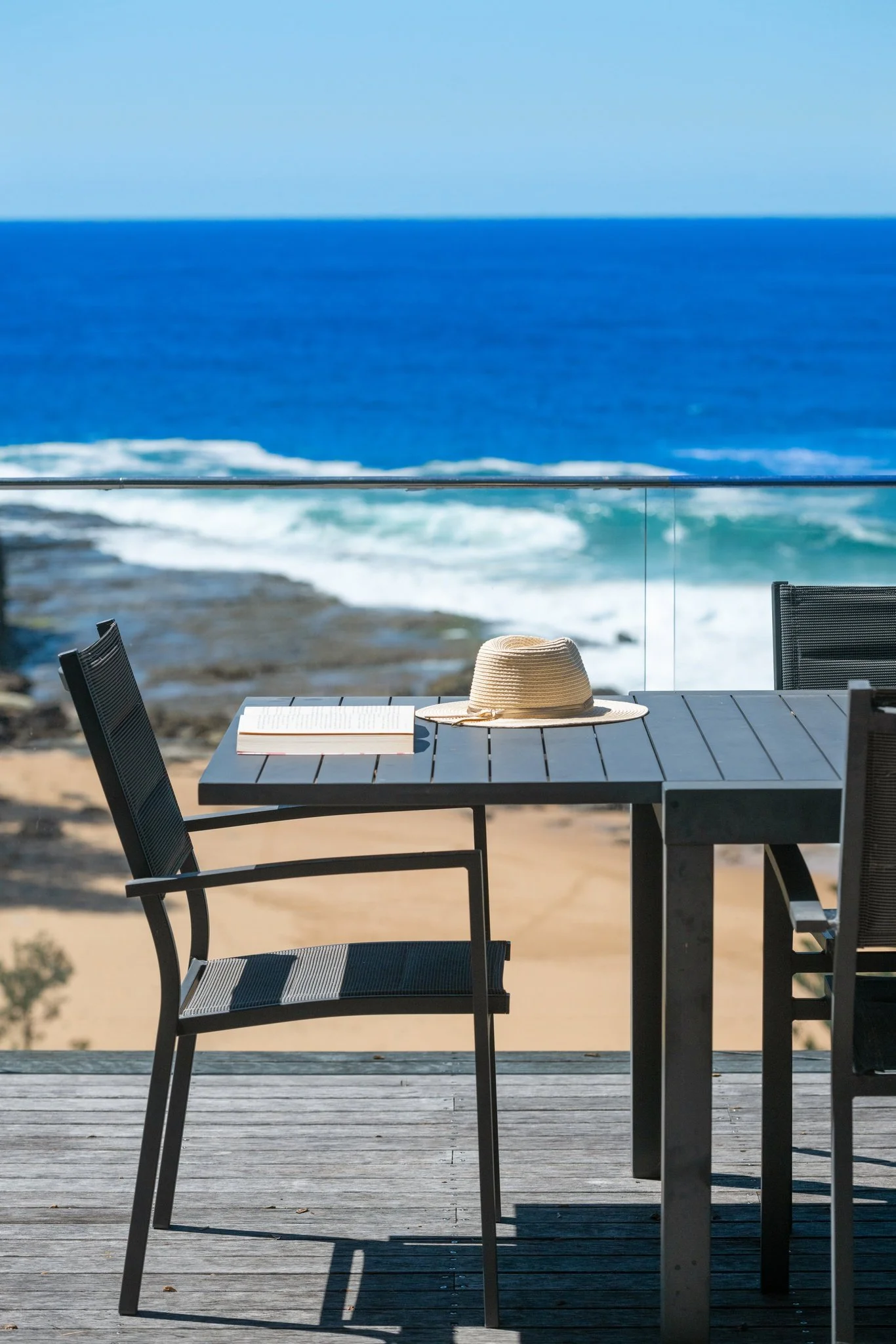 259_whale_beach_051_2048px.jpg