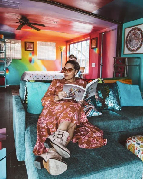 Her-Travel-Style.jpg
