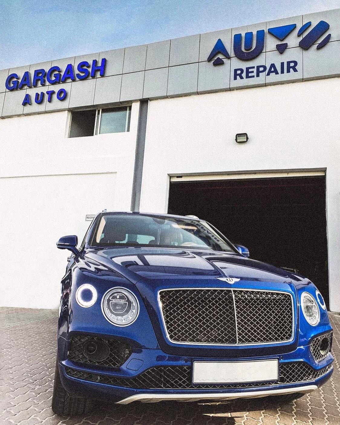 All set to welcome our media &amp; influencer friends at @gargashauto ! 🙌🏼🚗
Vroom Vroom!