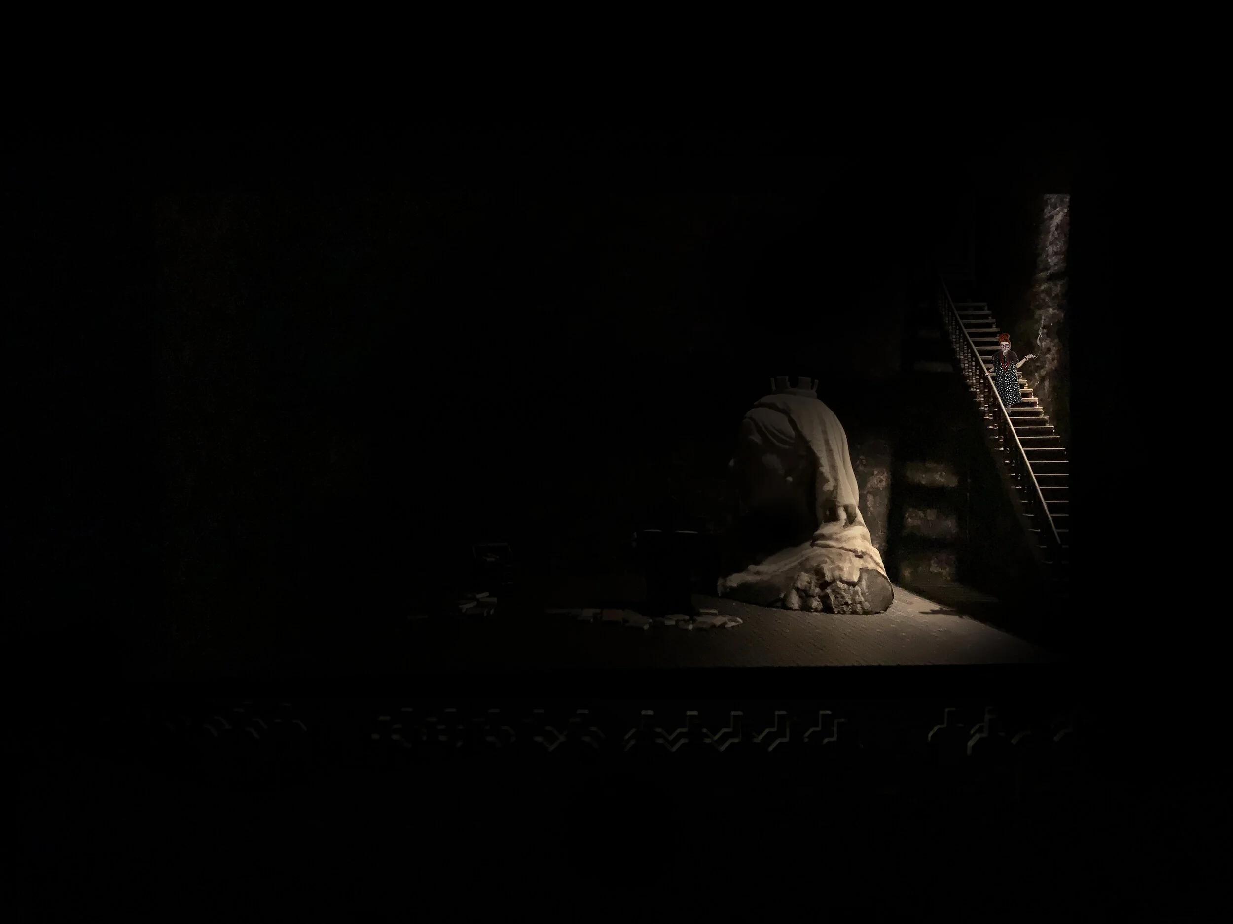 03 STAIRWAY.jpg