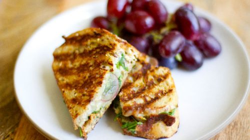 grilled-panini-with-mozzarella-grapes-and-arugula-500x281.jpg