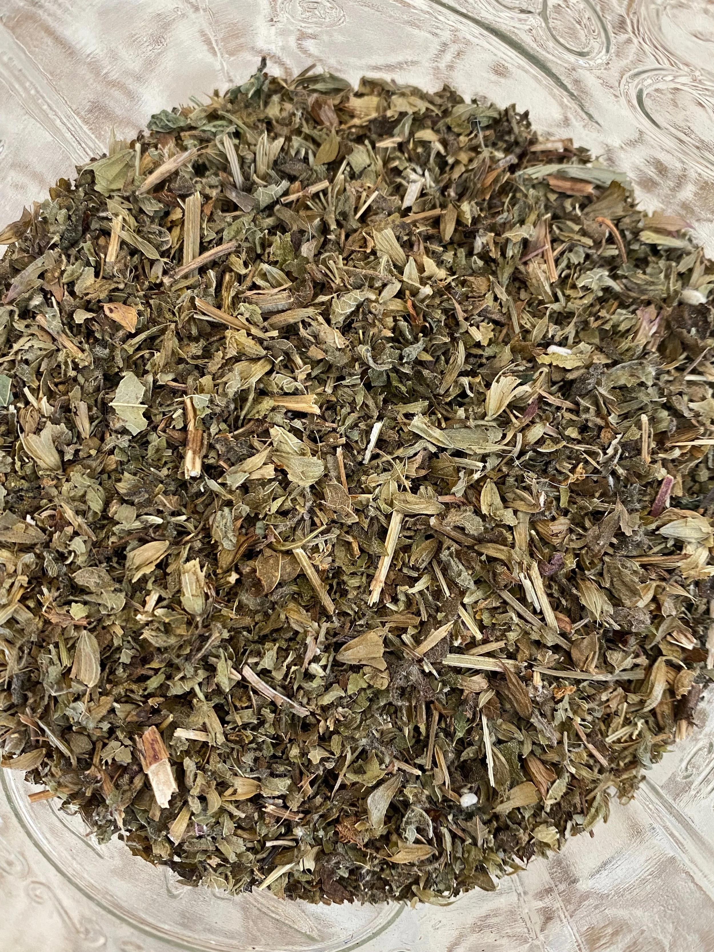 Dried Lemon Balm (Melissa Officinalis)