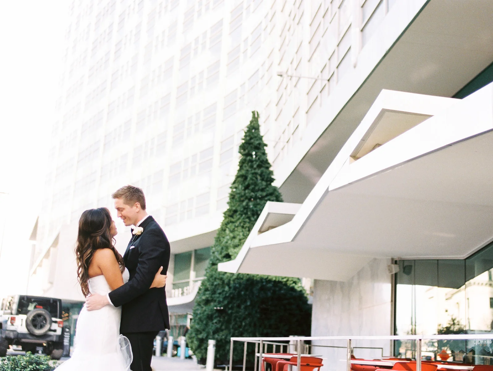 CatherineandJosh-benq-photography-New-years-eve-dallas-Wedding-Planner-swank-soiree-bride-groom-first-look-2.jpg