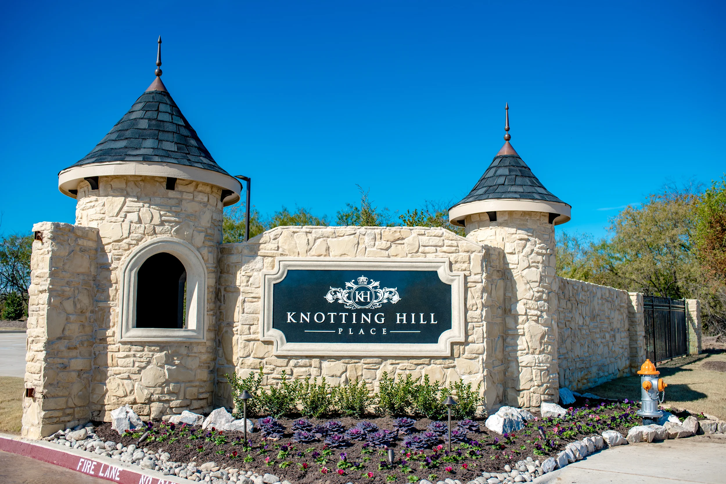 Knotting-hill-place-texas.jpg