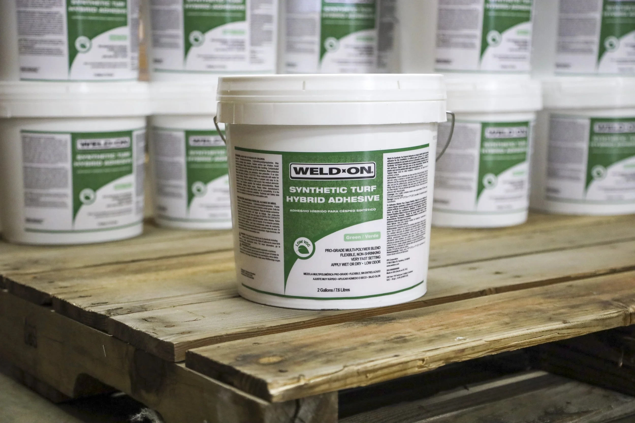 A Turf Adhesive Built for Jobsite Conditions