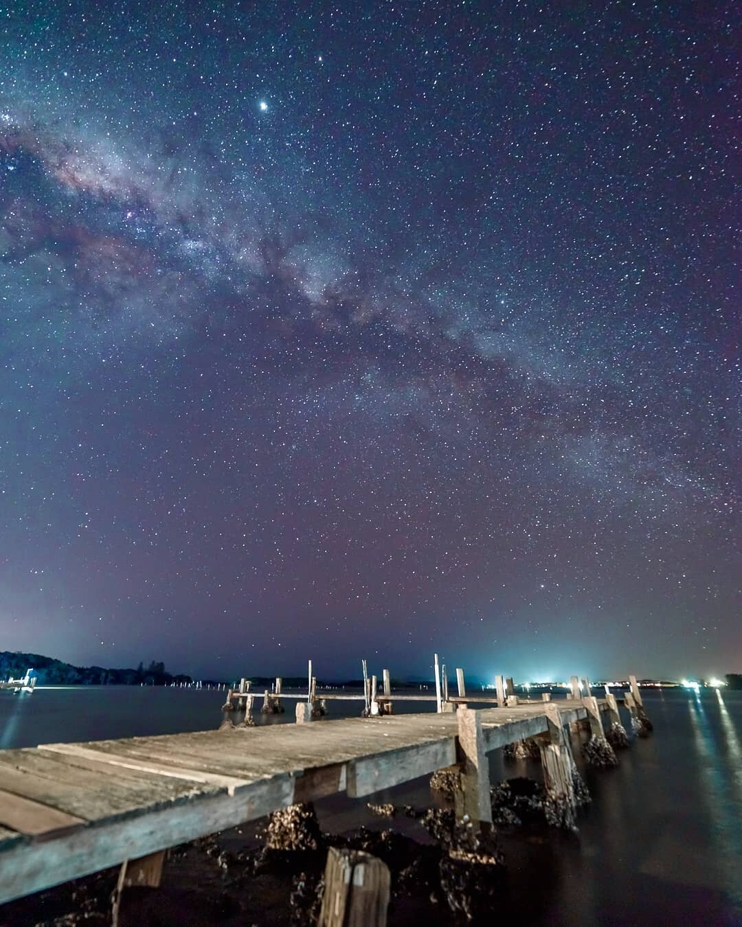 A flashback to my last roadtrip... Such a beautiful starry night 😍✨
📍Manning Point - #biripicountry