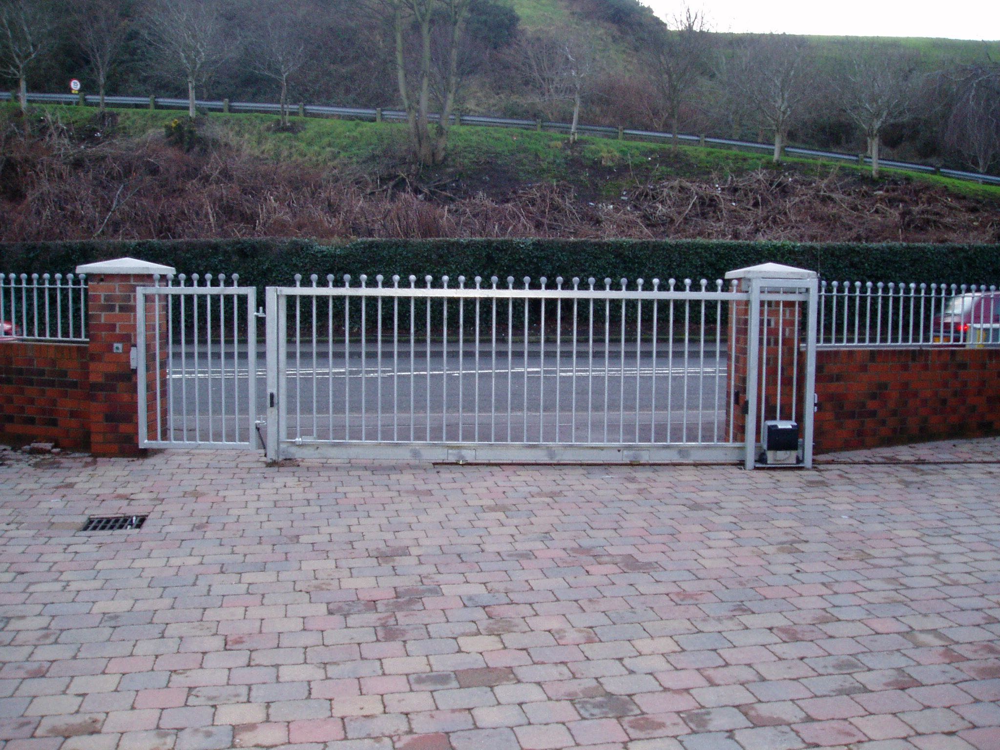 Sliding Gates — Securequip