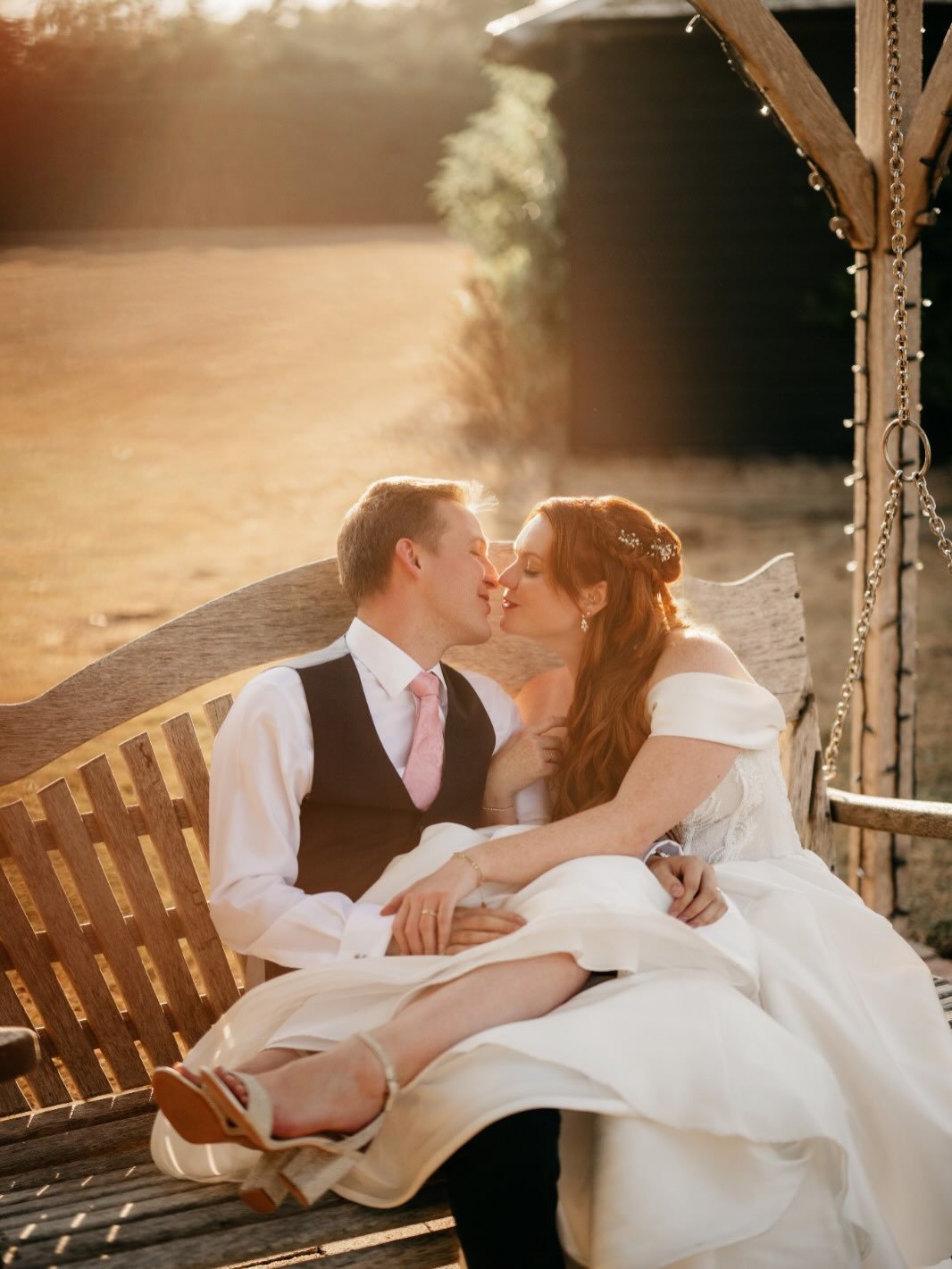 Venue @wintersbarns 
Styling @js_perfections 
Cake @carinajaynebridal 
MUA @lucyjaynemakeup 
Hair Kennedy lucas
Dress @wedding_belles_love @essence_of_asw 
Music @abigailcardwellmusic @weddingchaps