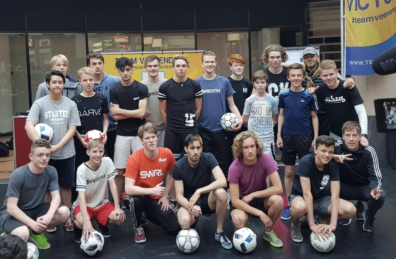FVNL - VNDL 5.jpg