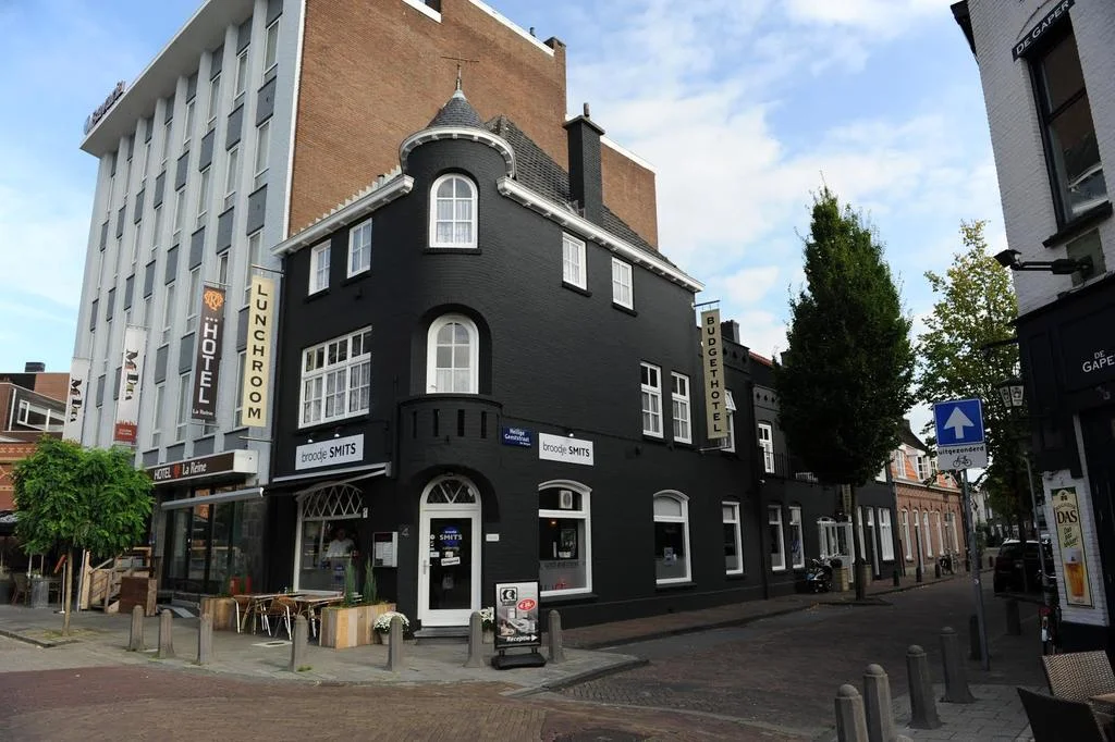 Budget Hotel de Zwaan: http://www.budgethotel.nl/