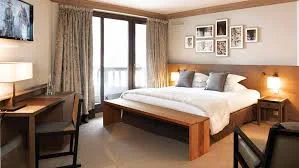 HOTEL A PIE DE PISTA