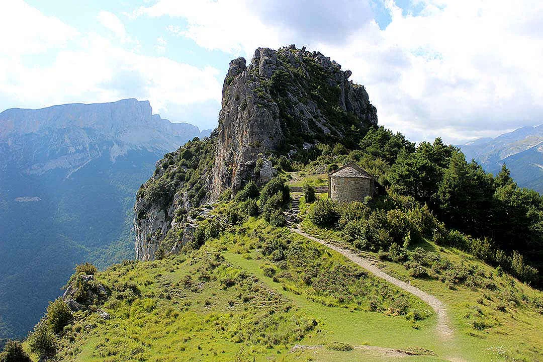 SENDERISMO por hermosas rutas, con cultura y naturaleza desbordante.