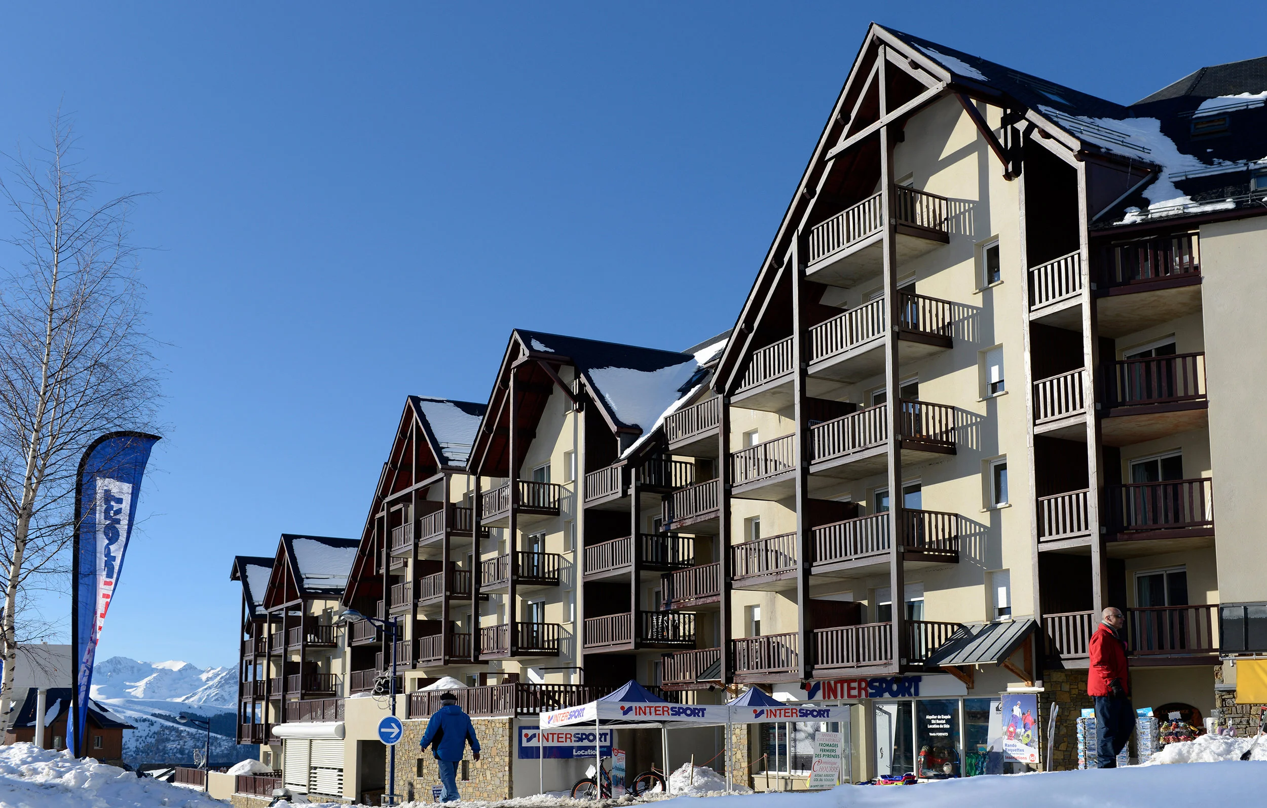  RESIDENCIA ODALYS LES HAUTS DE PÉYRAGUDES  UBICACIÓN: A 100 M DEL TELECABINA 