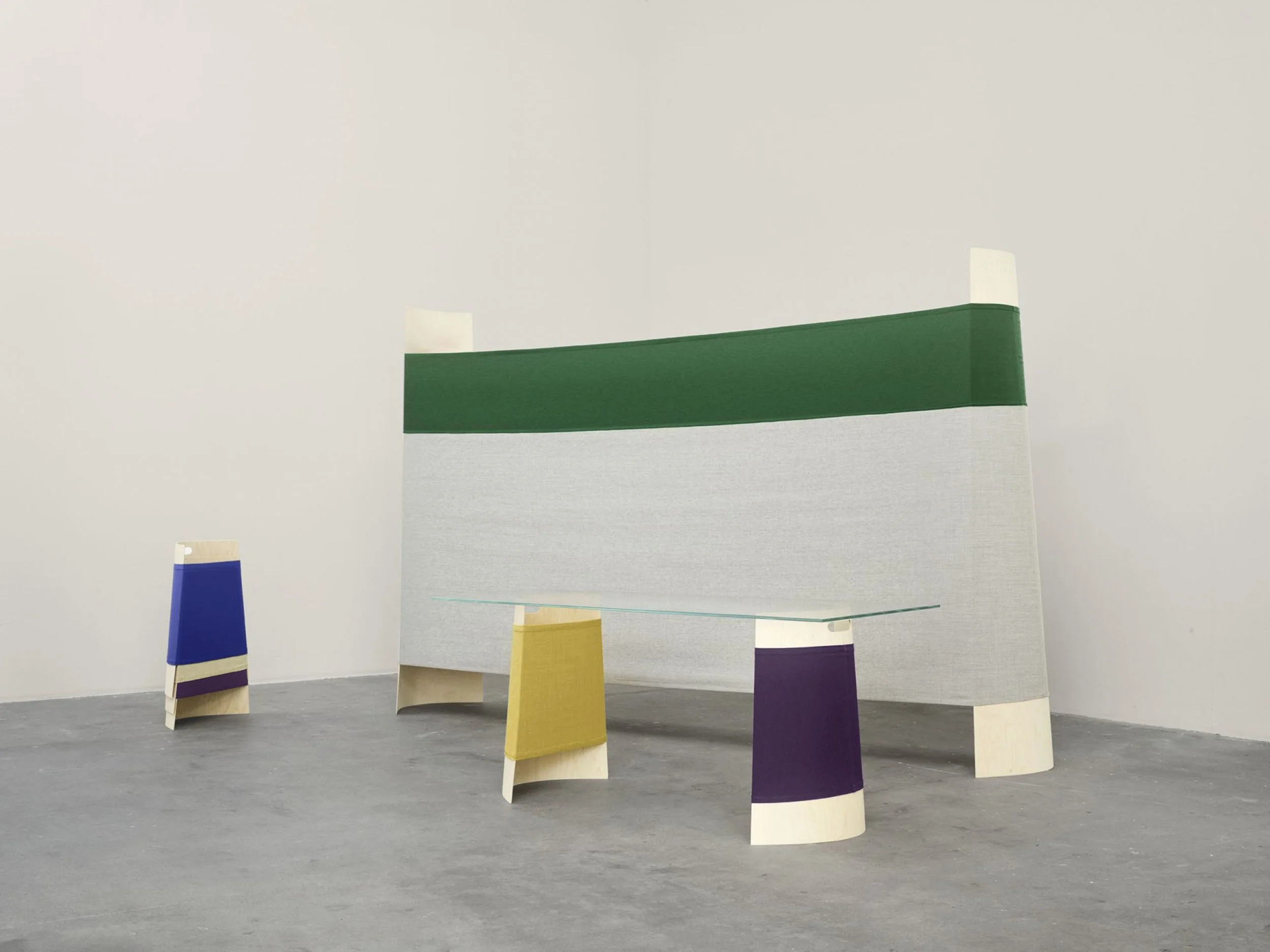 Tension at Work von Martha Schwindling für My Canvas von Kvadrat
