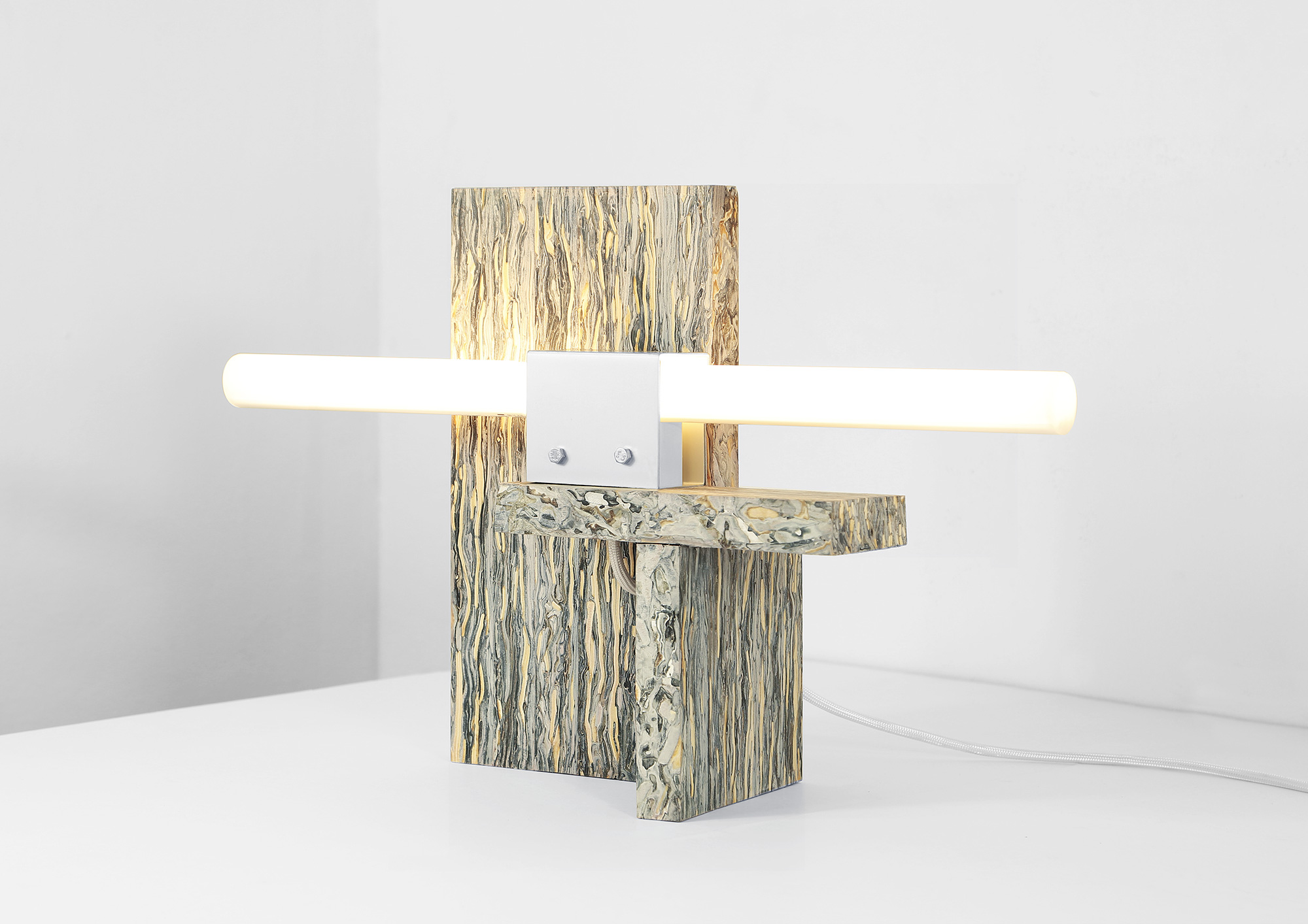 Structural Skin Table Lamp no.03 by Jorges Penadés