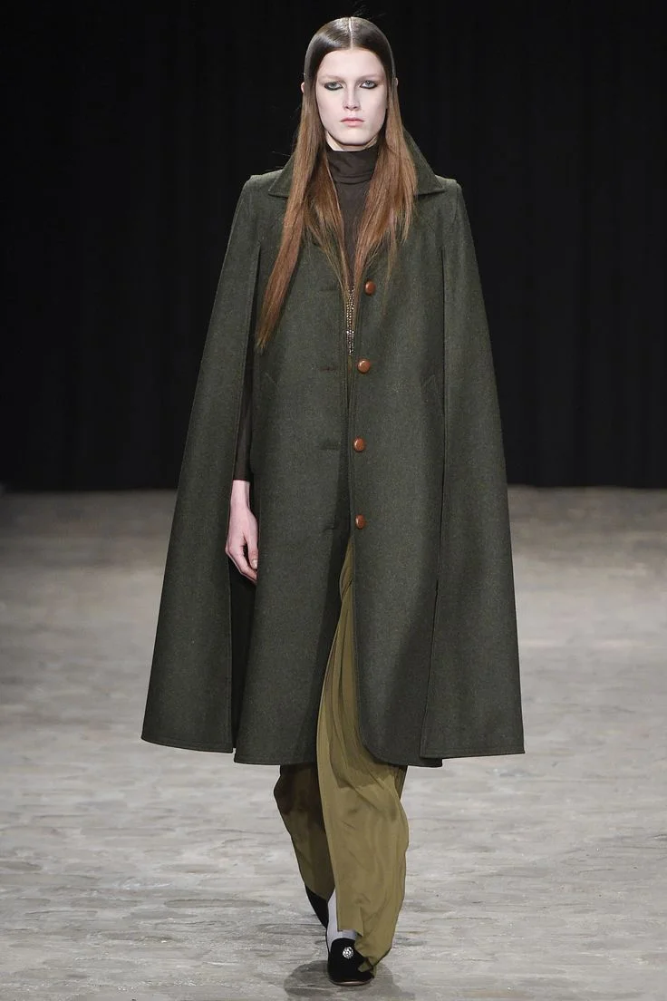 Fall/Winter 2017 by Veronique Branquinho
