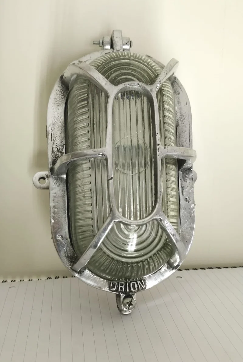 Aluminium bulkhead light, orion