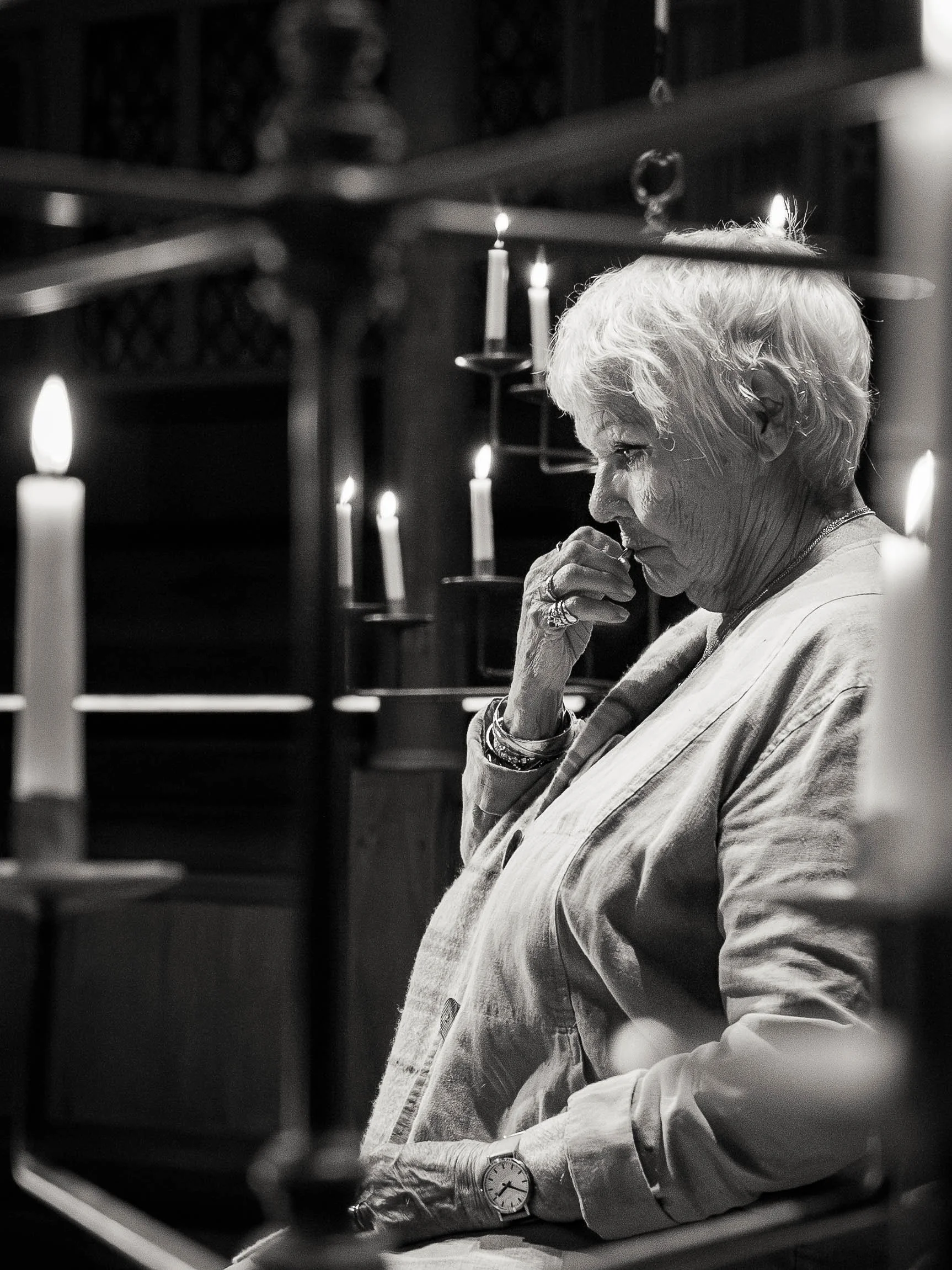 Dame Judi Dench in performance at Shakespeare's Globe Theatre London 2025