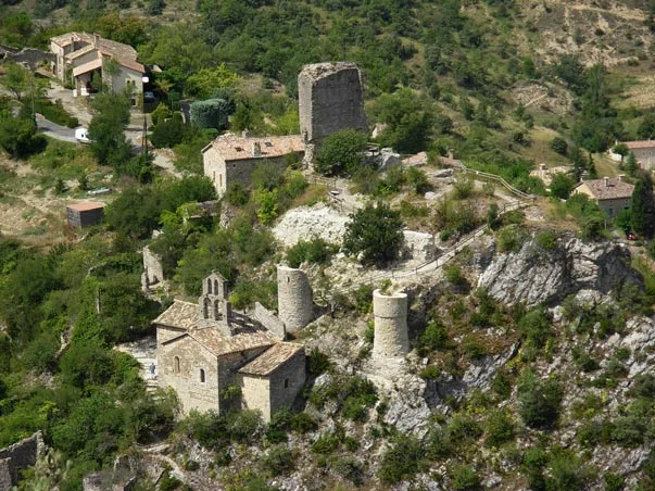 CampingLeChamadou-sudardeche-4etoiles-ardeche-villages-rochecolombe1.jpg