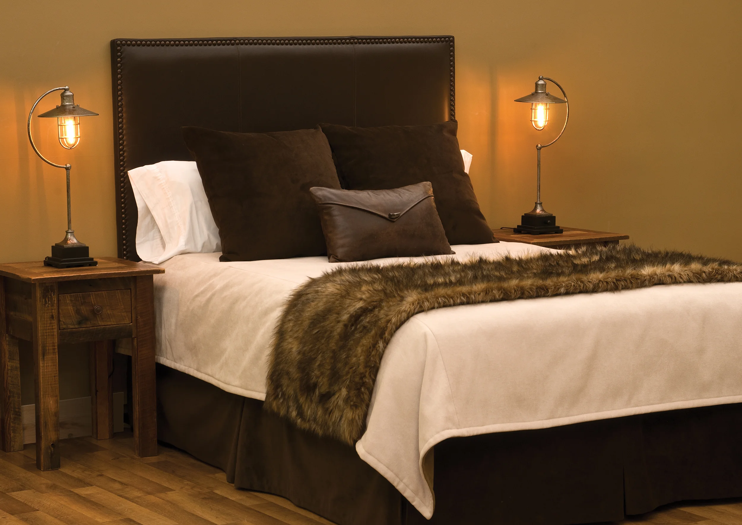 Coyote-throw-bed-skirt.jpg