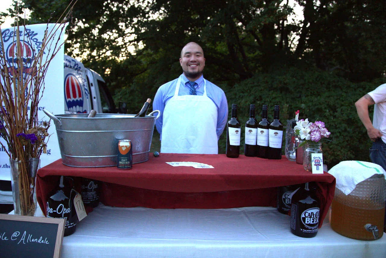 We Provide Experienced Bar Catering