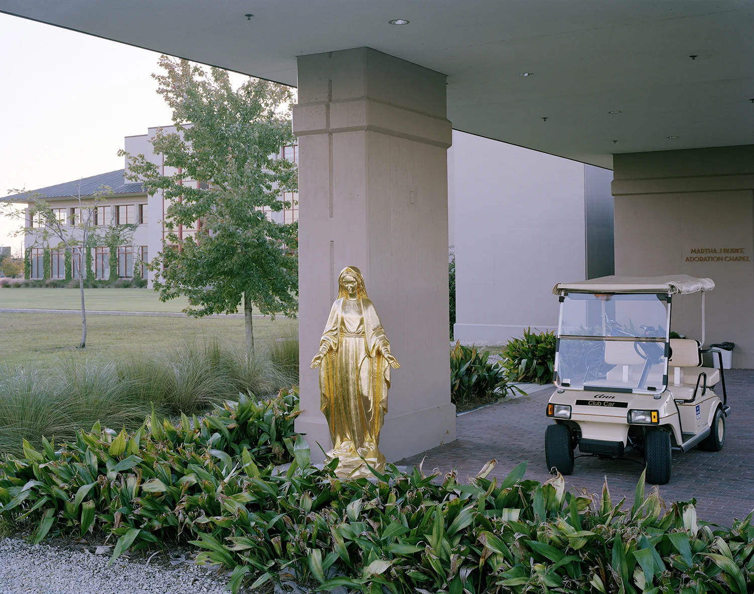 7_Statue.jpg