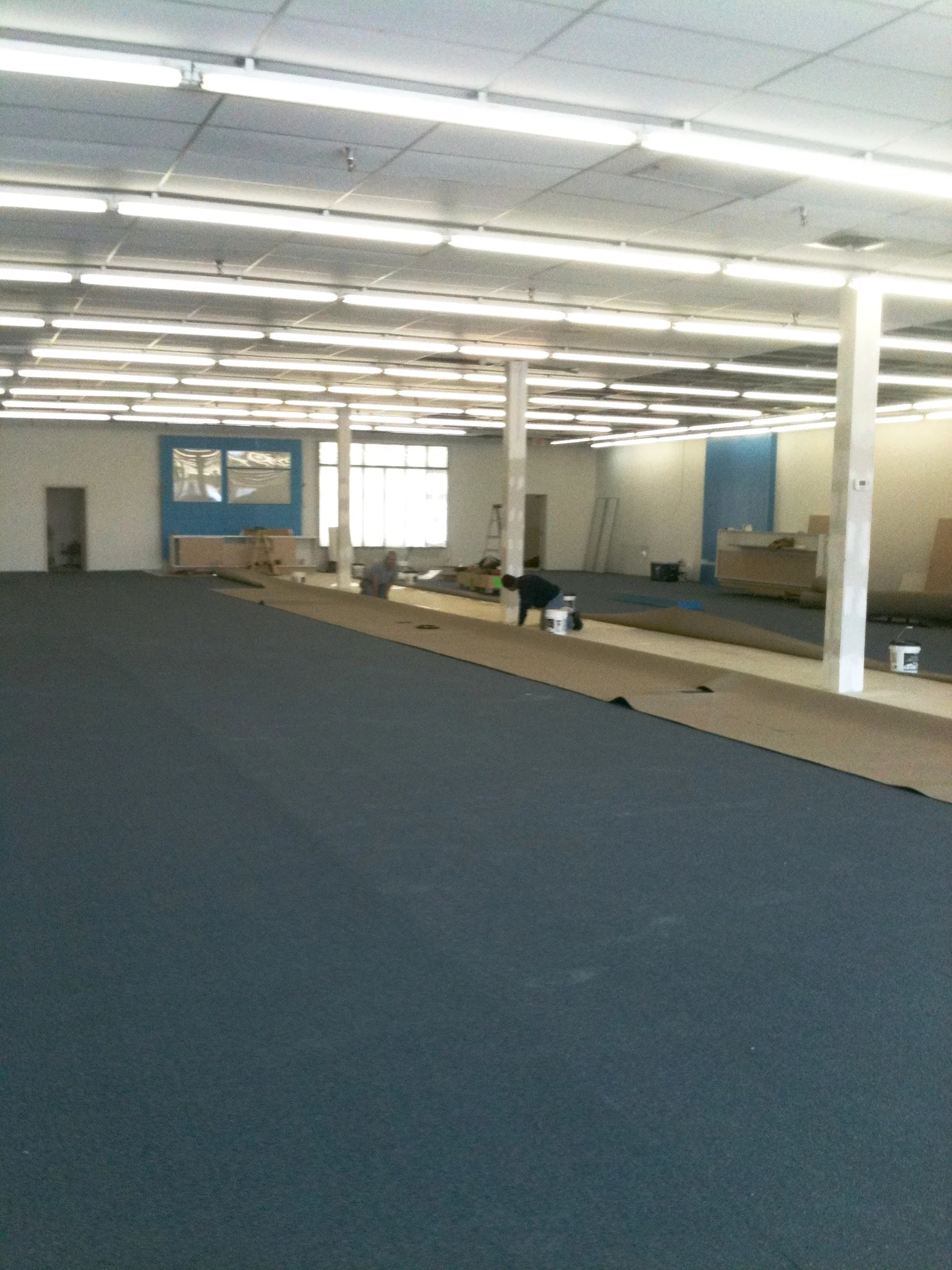  Big box retailer build-out 