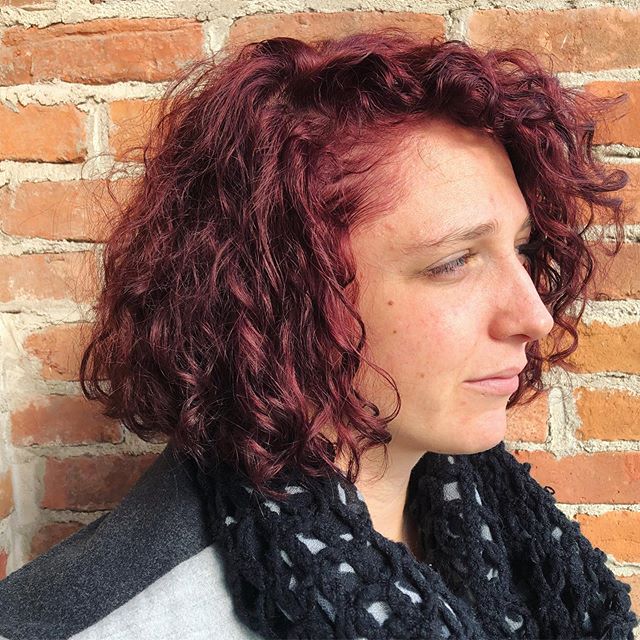My chic beautiful excellent friend @klrauschpennanen decided to end the rut and chop her hair off and I got to give her an adorable curly bob.