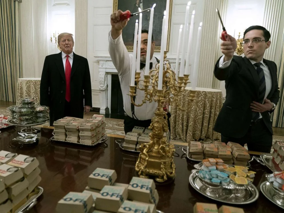 trump-clemson-dinner-gty-jef-190114_hpMain_4x3_992.jpg