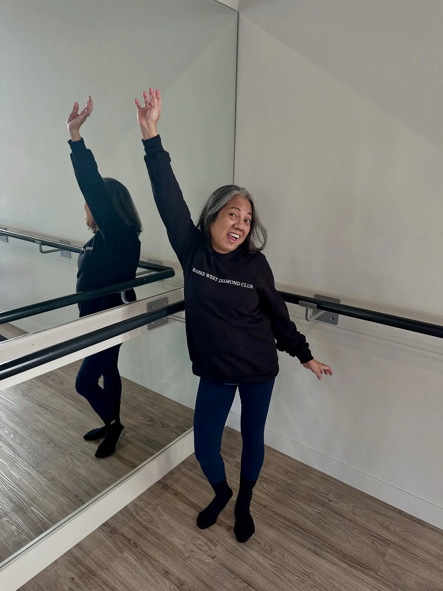 Introducing the ☝️, THE ONLY, mama barre west! Nora is a recent inductee of the Barre West Diamond Club 💎 💎💎
Tiny, mighty and full of joy, this BW babe is one of a kind. We love you Nora ❤️❤️❤️