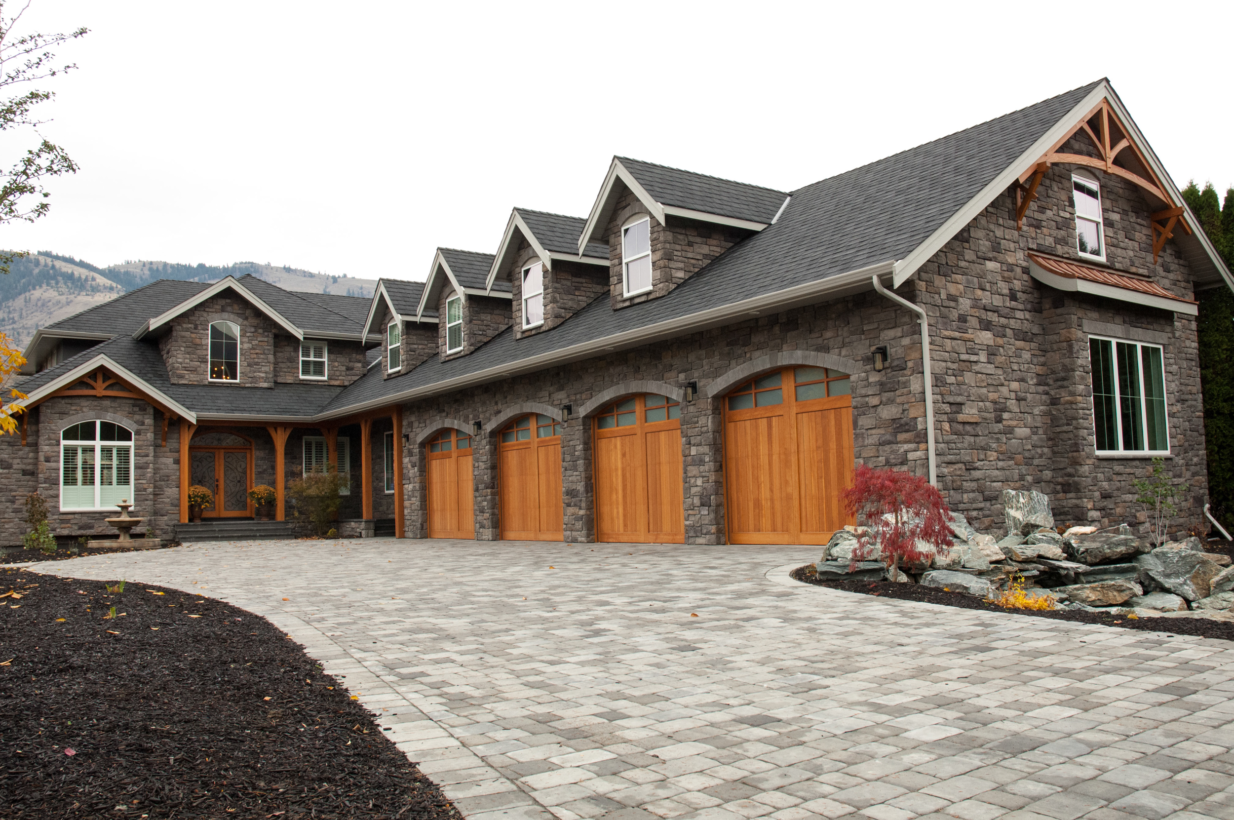 River Manor