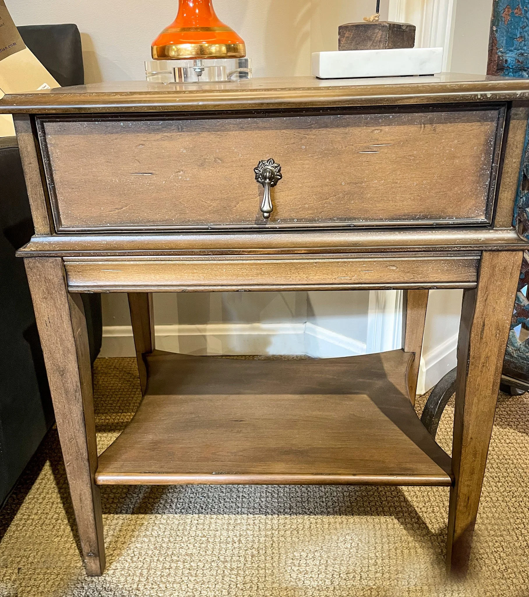Hanford Accent Table — Merridian Home Furnishings