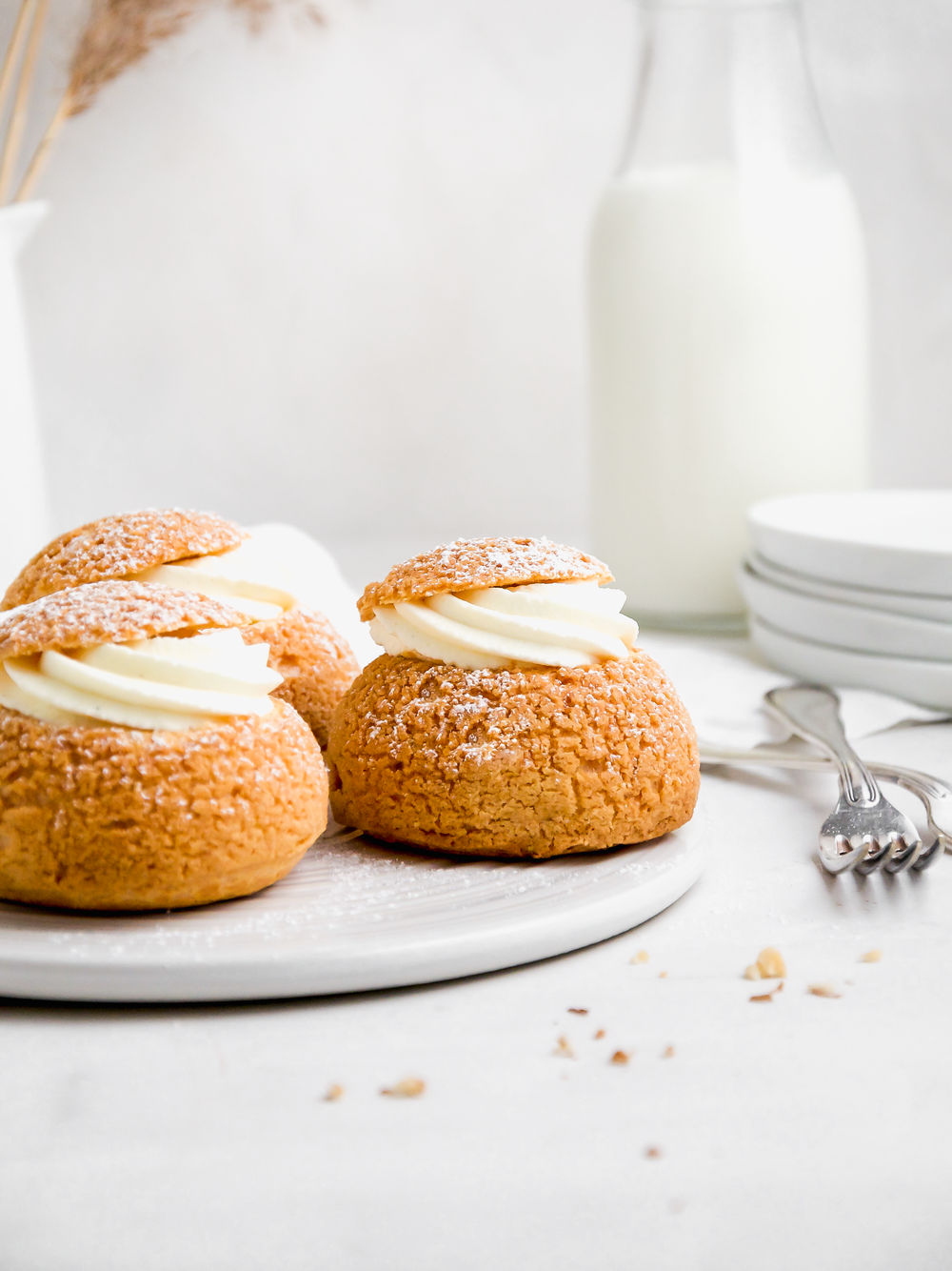 How To Make The Perfect Choux Au Craquelin Julie Marie Eats