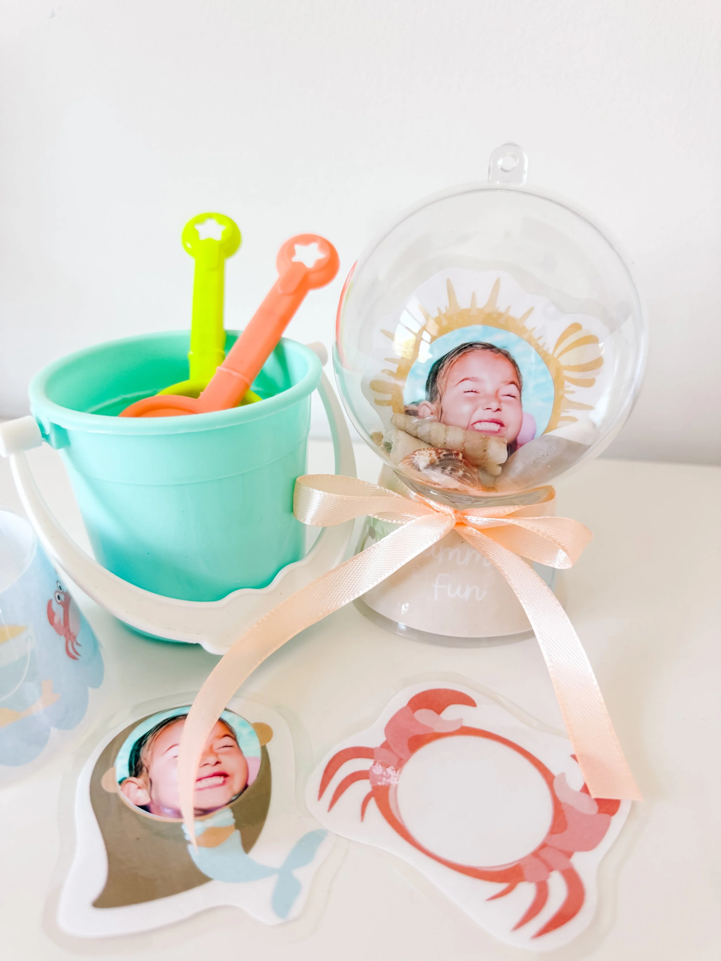 Summer keepsake craft using vacation treasures