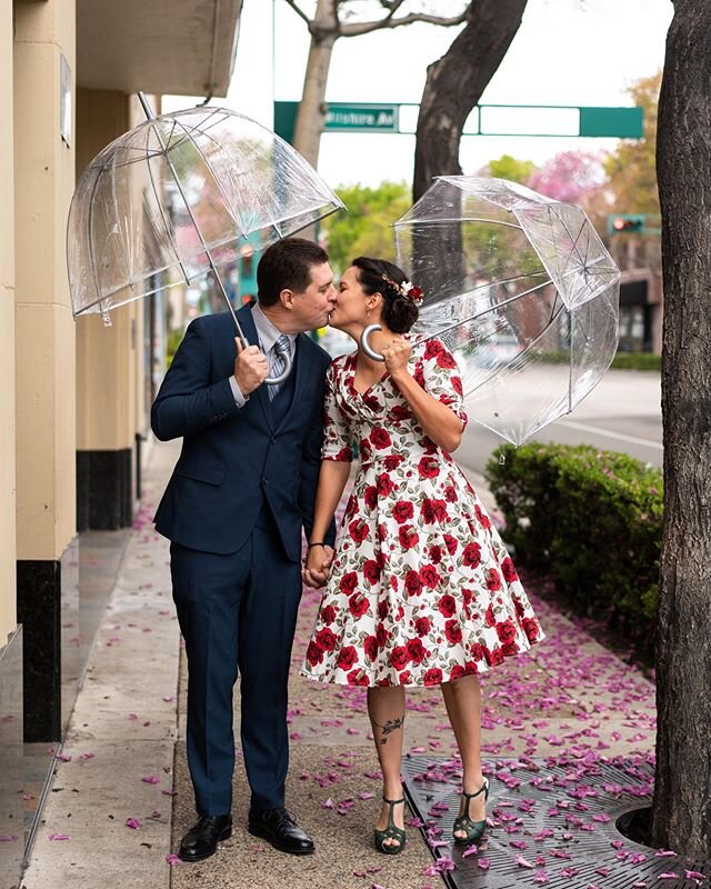 COVID-19 can&rsquo;t ruin this day! These two love birds tied the knot (literally) on this beautiful St. Patrick&rsquo;s Day.
&mdash;&mdash;
#adventurouslovestories #authenticlovemag #dirtybootsandmessyhair #wanderingweddings #thewandererscommunity #