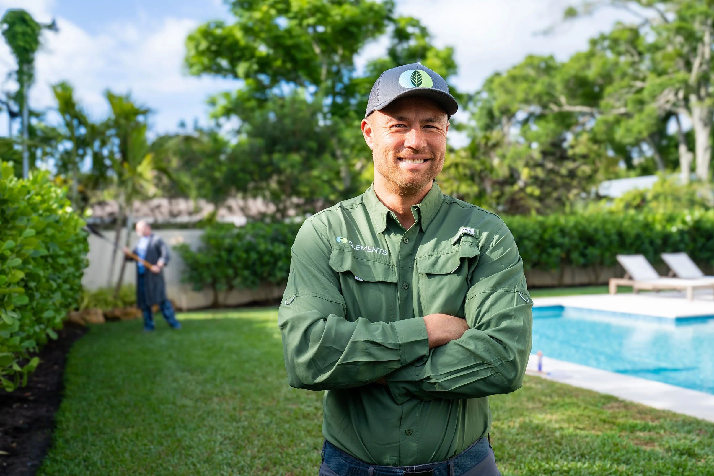 Friendly Clements Pest Control technician ready for free mosquito control inspection in Stuart, FL