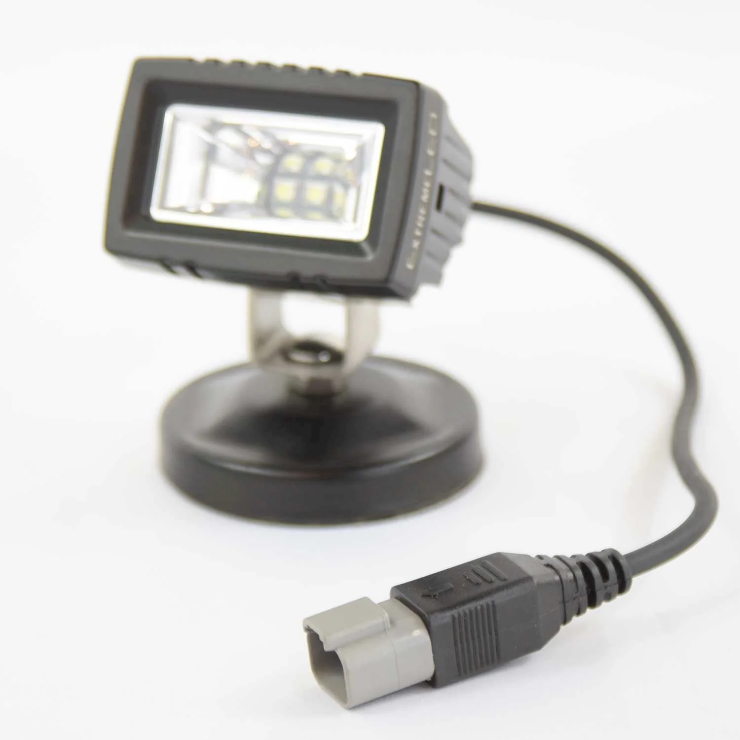 0001548_3-led-scene-light.jpeg