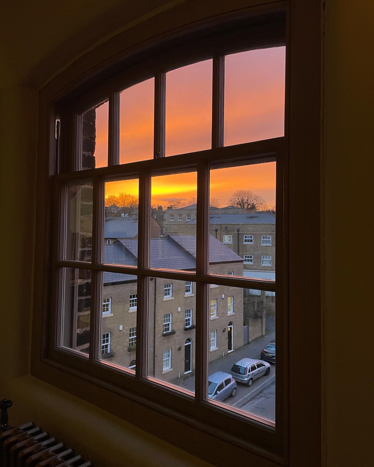 Tonight&rsquo;s fiery view from the top of the Tower. Stunning.
-
#brewery #uniquehomes #rochesteruk #rochesterknet #design #designinspiration #interiordesign #interiorstyle #interiordesigntrends #interiordesigninspiration #architecture #interiordeco